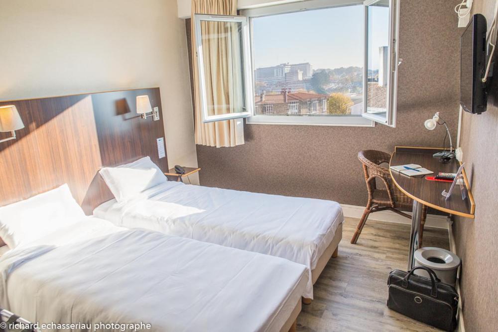 Hotel De La Vendee 라로츠수르욘 외부 사진