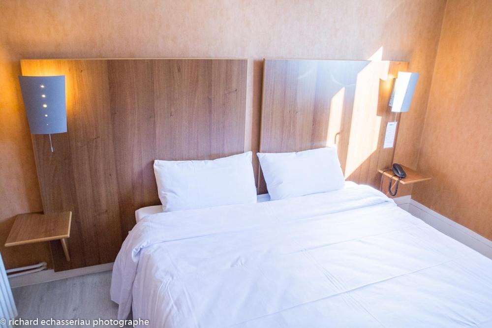 Hotel De La Vendee 라로츠수르욘 외부 사진