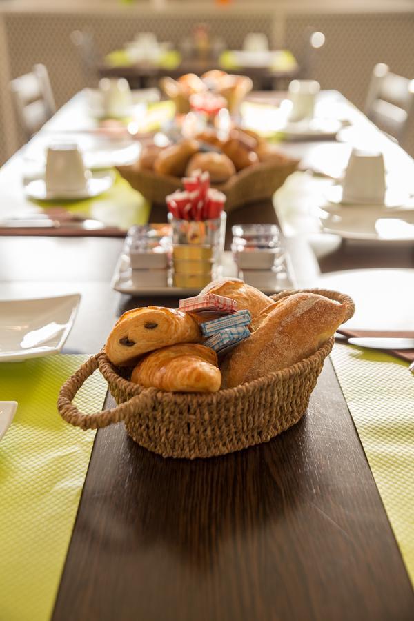 Hotel De La Vendee 라로츠수르욘 외부 사진